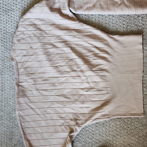 Pink Rose size L sweater - Picture 5 of 5